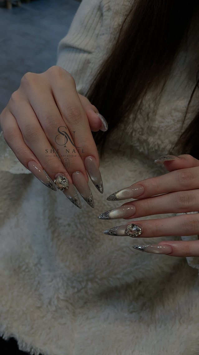 ネイル アートネイル ガーリー 韓国ネイル ロングネイル 持ち込み ハンドネイル 博多 SHE Nailのネイルデザイン