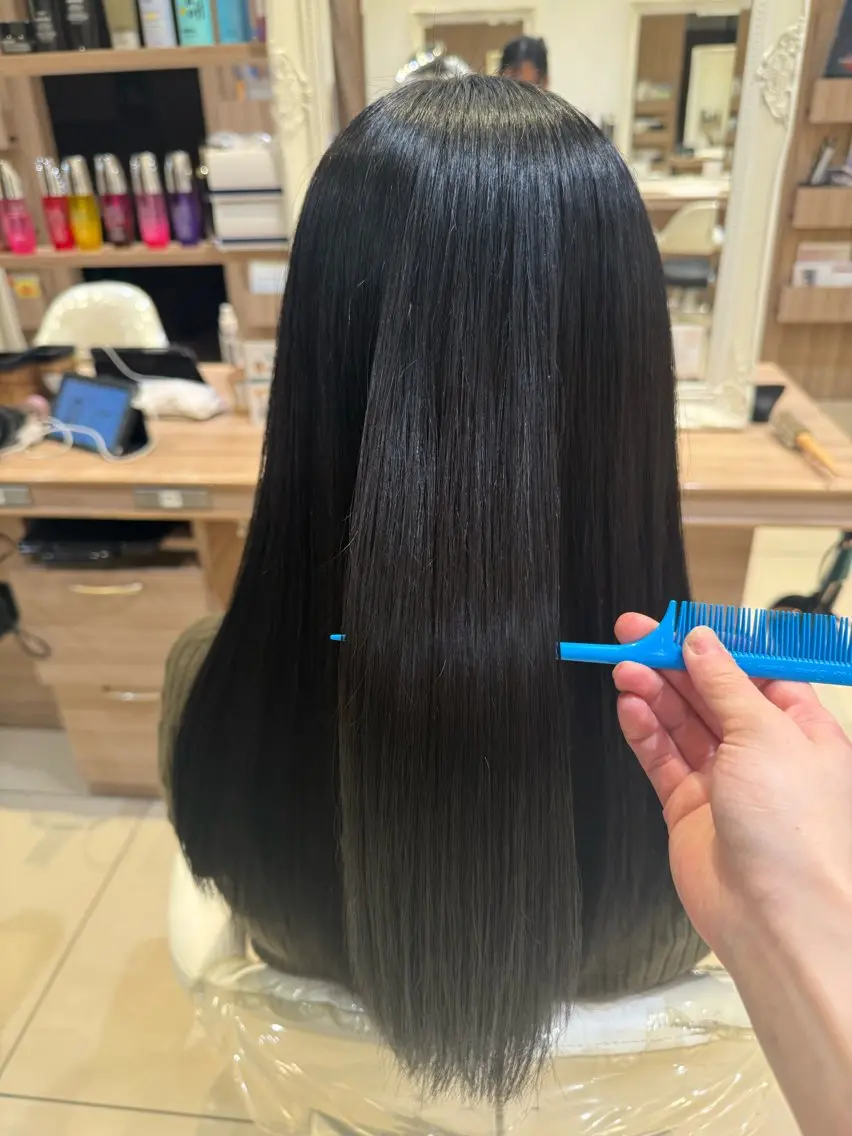 ロング ヘアカラー こちんだ ともかのヘアスタイル