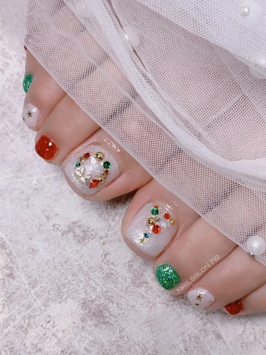 ネイル ハンドネイル フットネイル ナナイチゼロ I.Naoのネイルデザイン