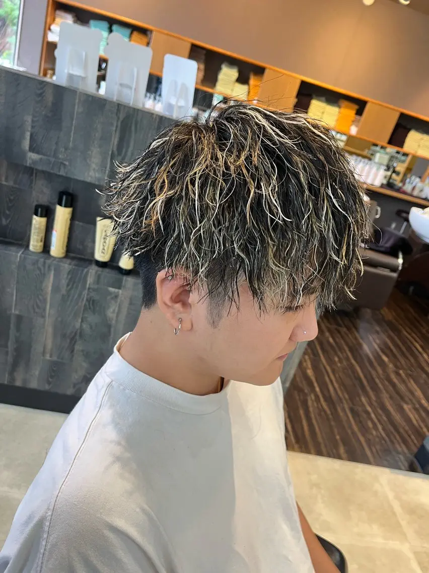 ショート カラー パーマ メッシュ カット ヘアカラー パーマ メンズ特化✨パーマス タイル大得意安田海斗のヘアスタイル