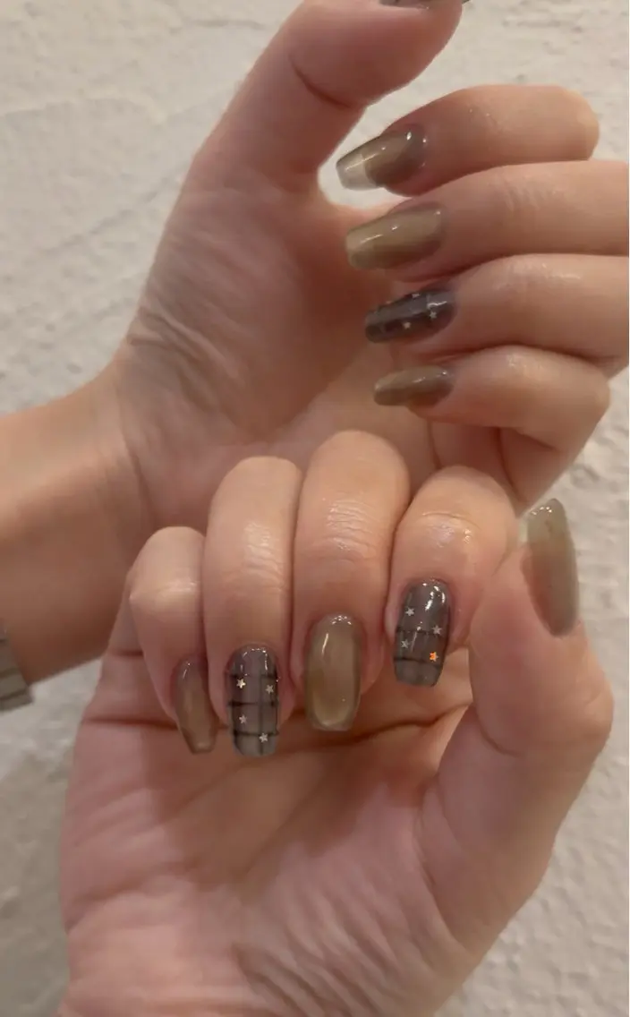ネイル アートネイル マグネットネイル モンタナ nailのネイルデザイン