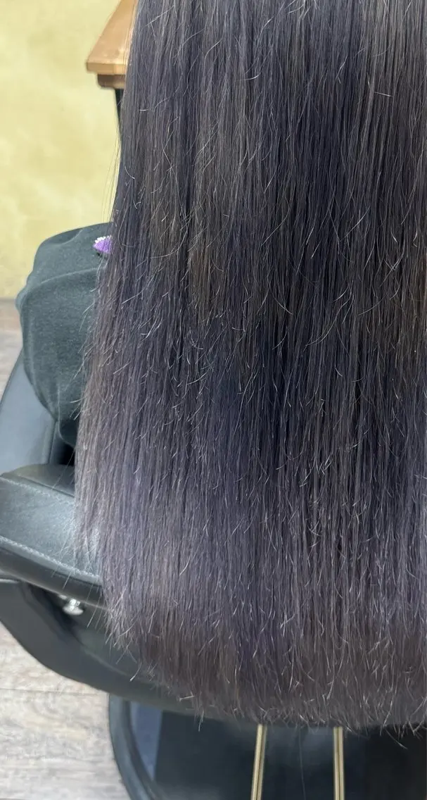 セミロング カラー ヘアカラー 艶カラー🎀 YUUKAのヘアスタイル
