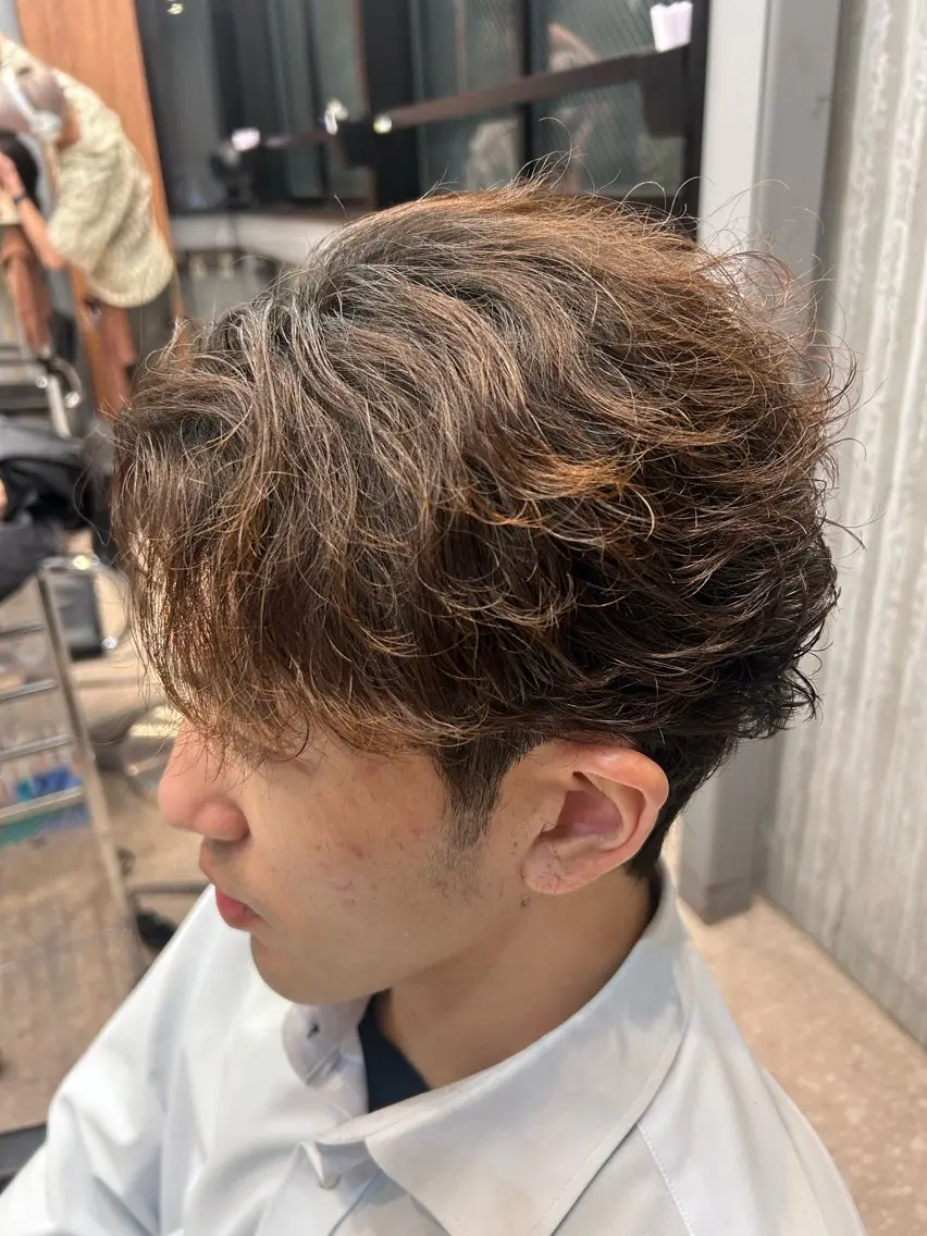 メンズ フェザーパーマ メンズパーマ 砂川 渉　elima byのヘアスタイル