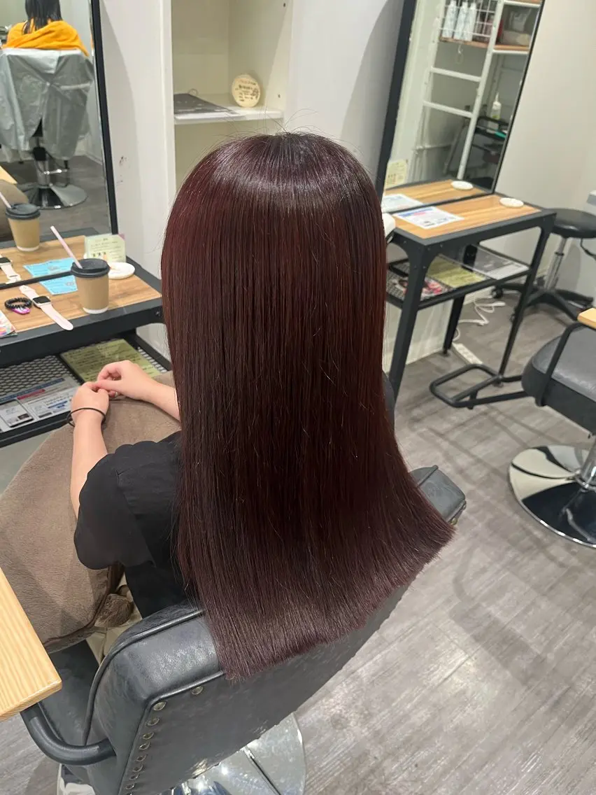 セミロング カラー レッドカラー カット ヘアカラー トリートメント ヘッドスパ cocotte 💟草間紫音💟のヘアスタイル