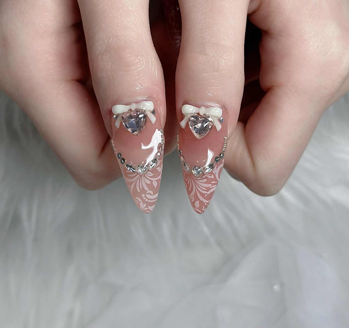 ネイル フレンチネイル ジェルネイル ハロウィン 韓国ネイル マグネットネイル mia H.babynailのネイルデザイン
