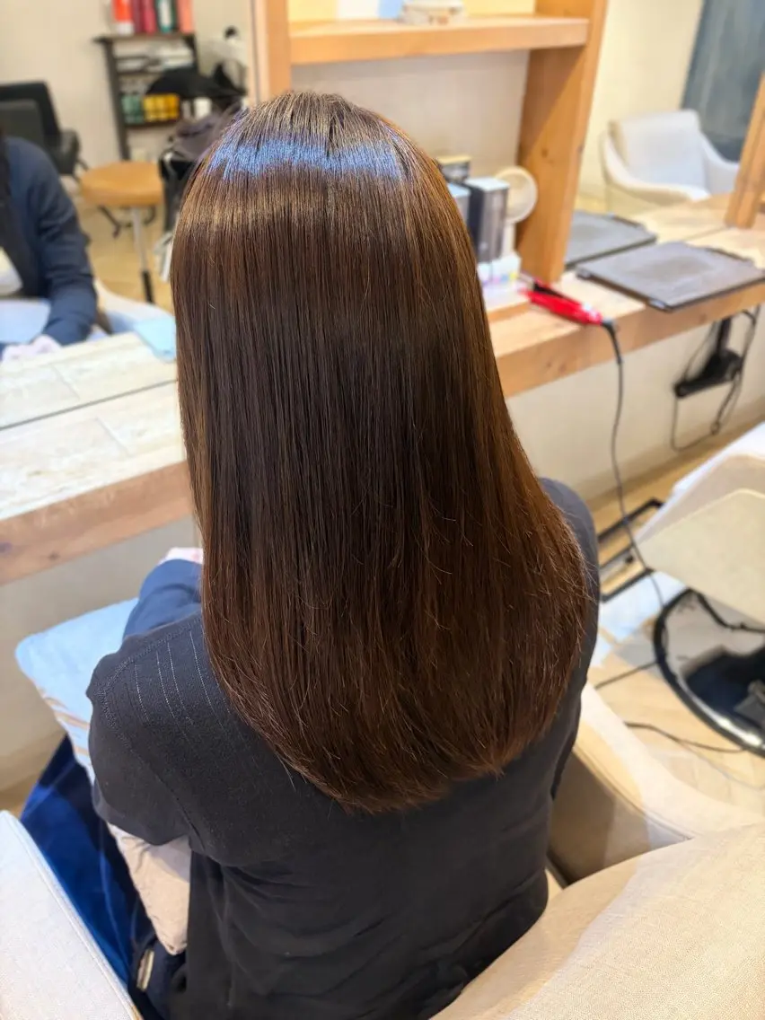 ロング 髪質改善 カット 縮毛矯正 トリートメント 山﨑 彩香のヘアスタイル