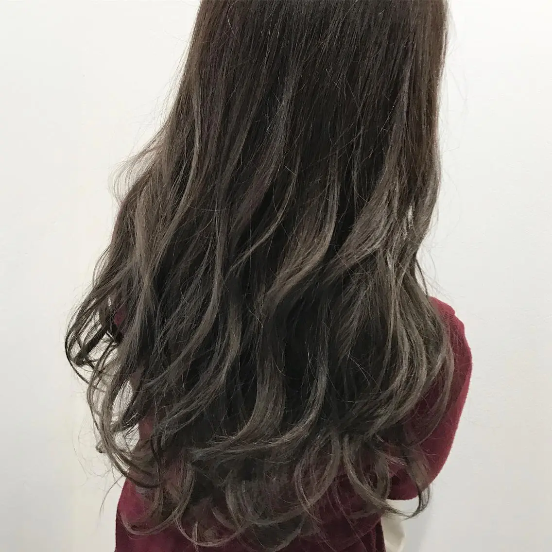 カラー グラデーションカラー 若杉 諒のヘアスタイル