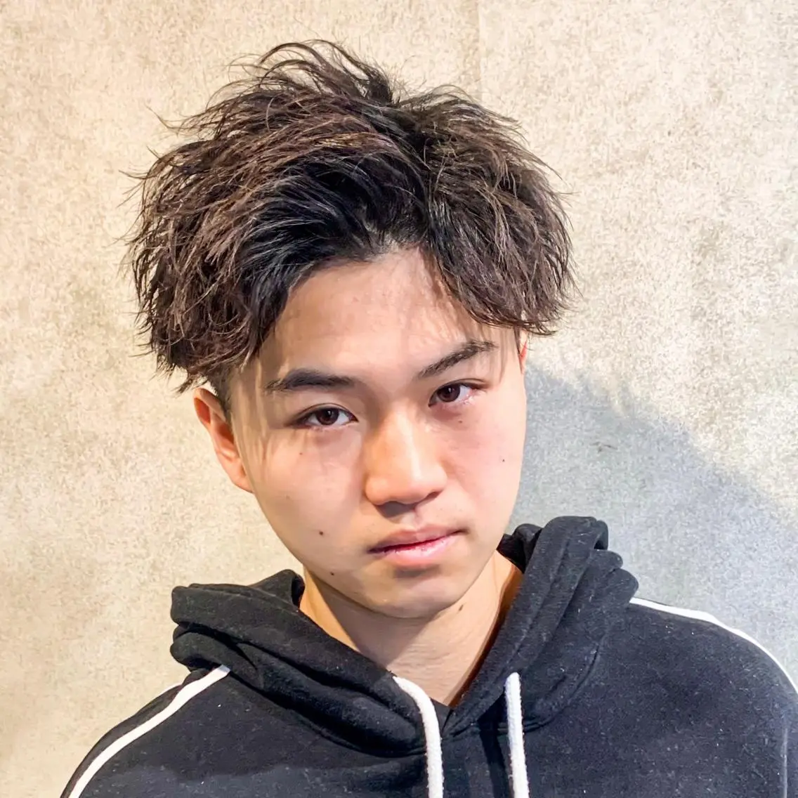 ショート カラー パーマ メンズ メンズパーマ カット 🔥メンズ極🔥韓国 シャドウ/波巻き柿崎のヘアスタイル