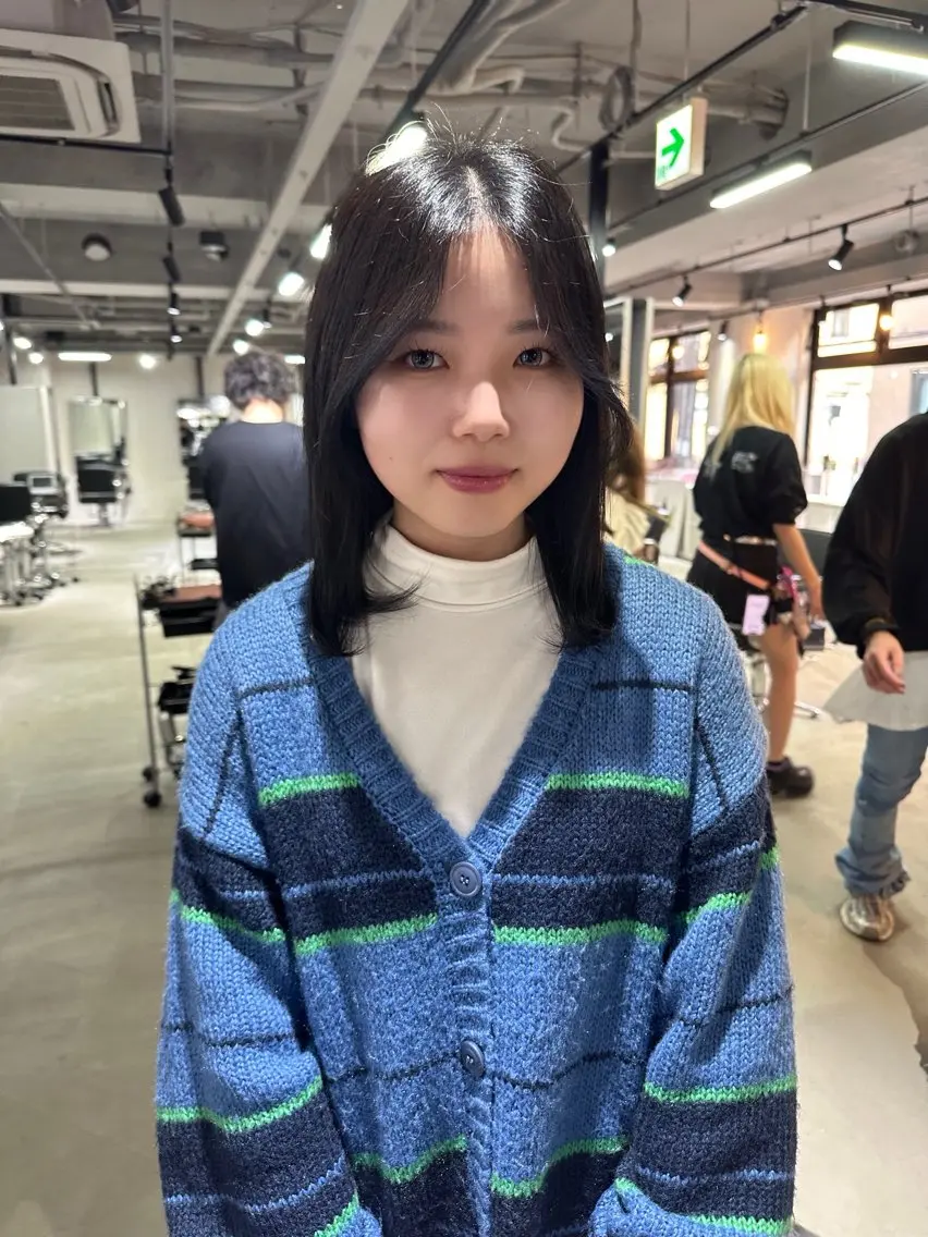 ミディアム ケアカラー ボブ 髪質改善 レイヤーカット トリートメント ヘアカラー トリートメント 心斎橋 韓国レイヤ ー指名No.1renのヘアスタイル