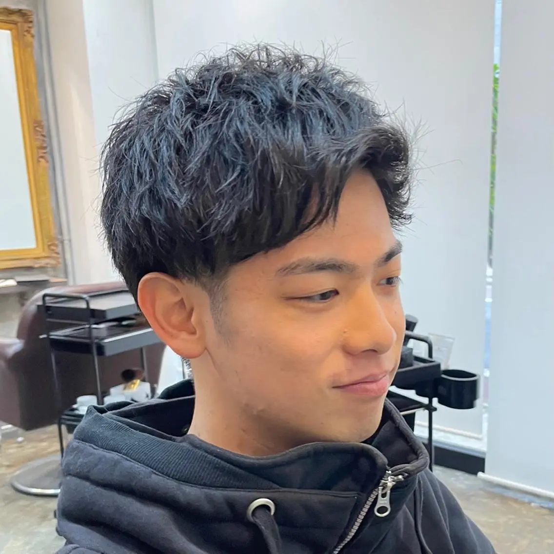 メンズ センターパート マッシュ ヨシダ ジュンのヘアスタイル