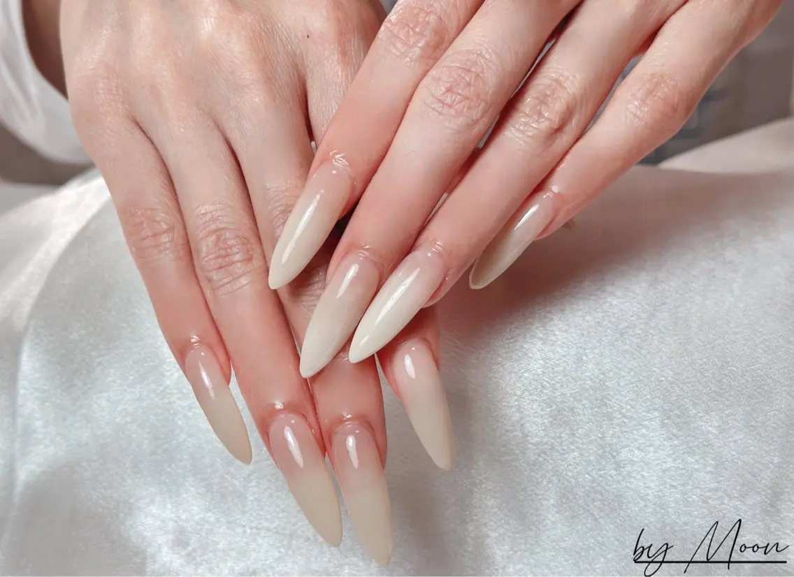 ネイル Moon Nailsのネイルデザイン