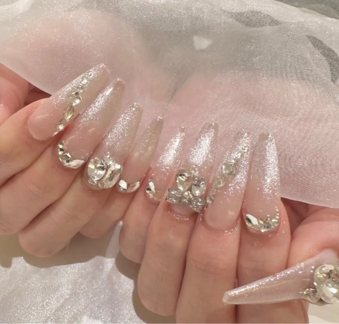 ネイル アートネイル フレンチネイル ジェルネイル キラキラネイル ニュアンスネイル ハンドネイル Ryu Nail NekoChanのネイルデザイン