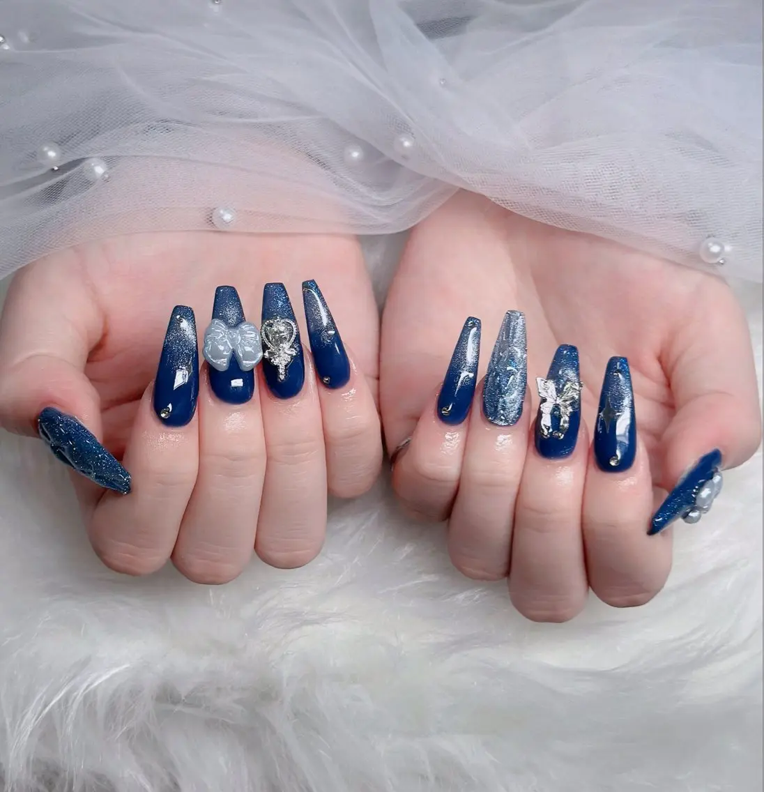 ネイル フレンチネイル ジェルネイル ガラスフレンチ ハロウィン ハート ハンドネイル H.baby Nail Salonのネイルデザイン