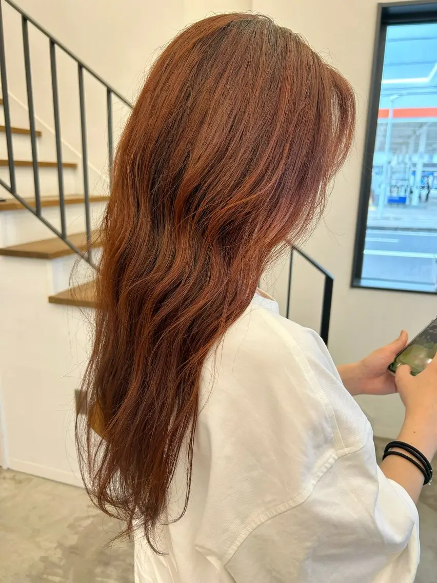 ロング カラー ブリーチ ブラウンカラー 透明感カラー ダブルカラー ブリーチなしカラー ヘアカラー 本澤 朋香のヘアスタイル