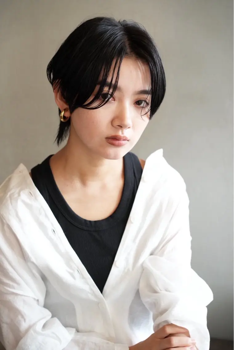 ショート カラー 八幡 空乃のヘアスタイル