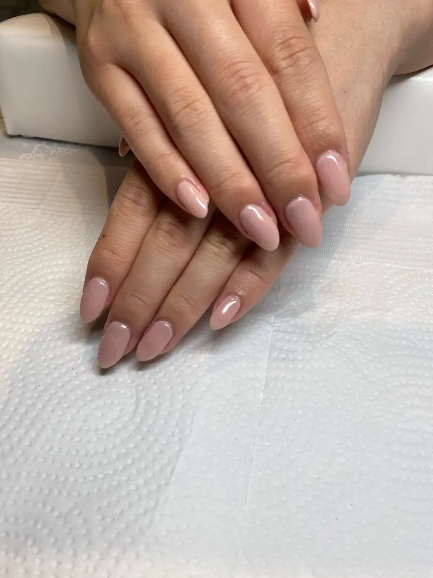 ネイル Léonie しほのネイルデザイン