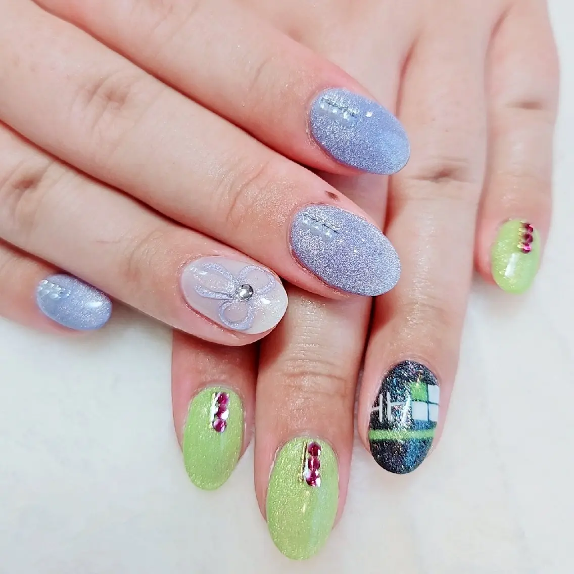 ネイル Nailsalon Wisteriaのネイルデザイン