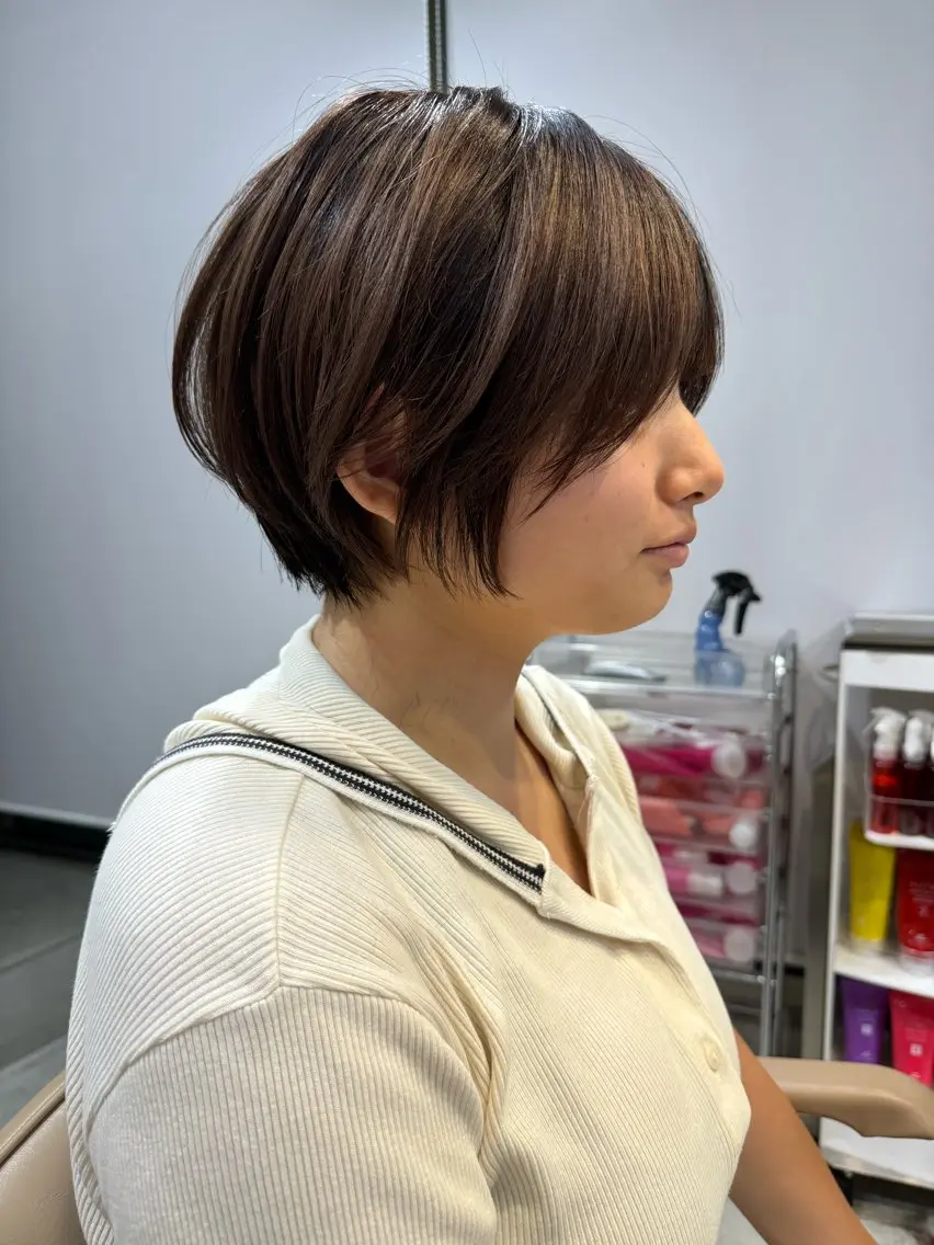 ショート 失敗しないハイトーン ✨ミルクティー/ミワのヘアスタイル