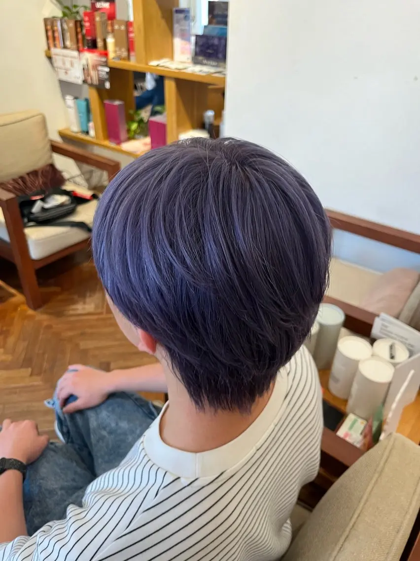 ショート カラー メンズ メンズブリーチ ブリーチ パープルカラー ヘアカラー トリートメント 鈴木 優斗のヘアスタイル