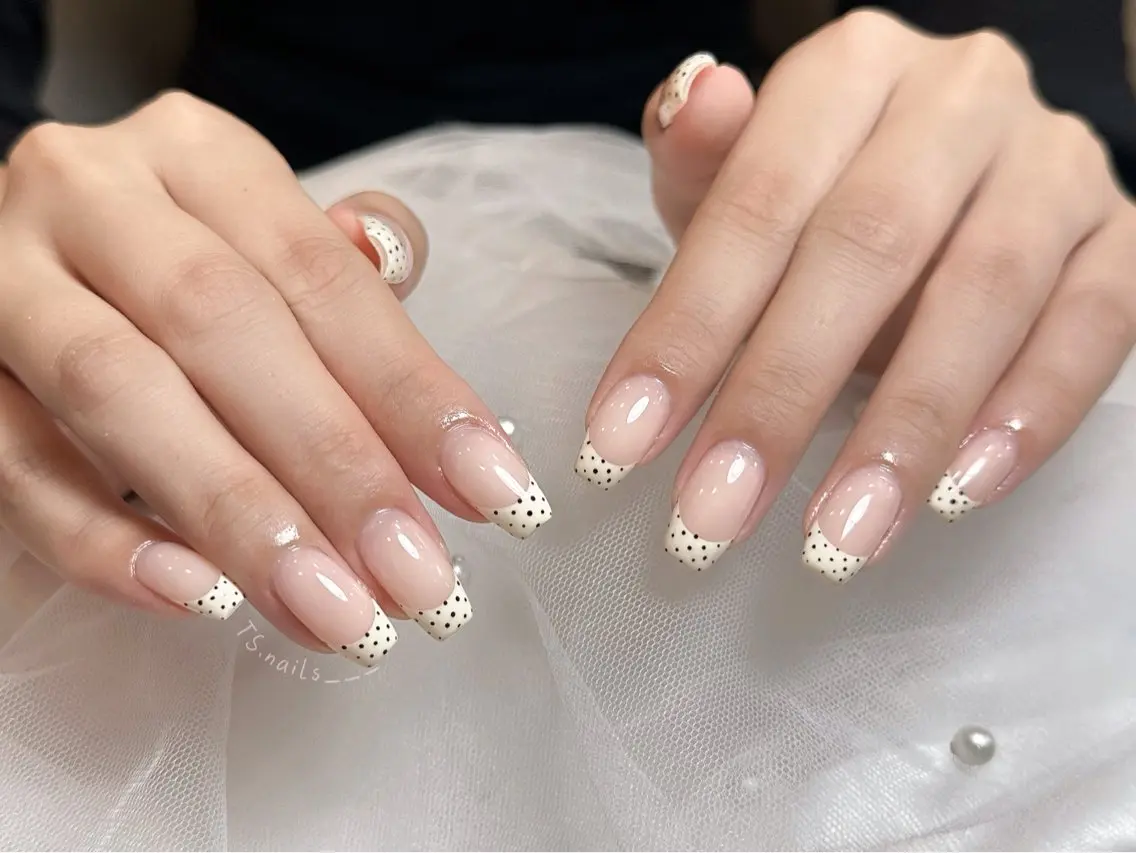 ネイル ハンドネイル フットネイル ハンドケア TS. nails___のネイルデザイン
