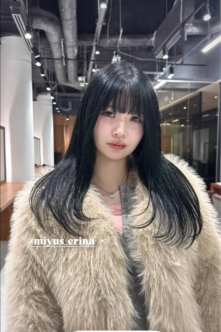ロング レイヤーカット カット トリートメント 石塚 瑛里菜のヘアスタイル