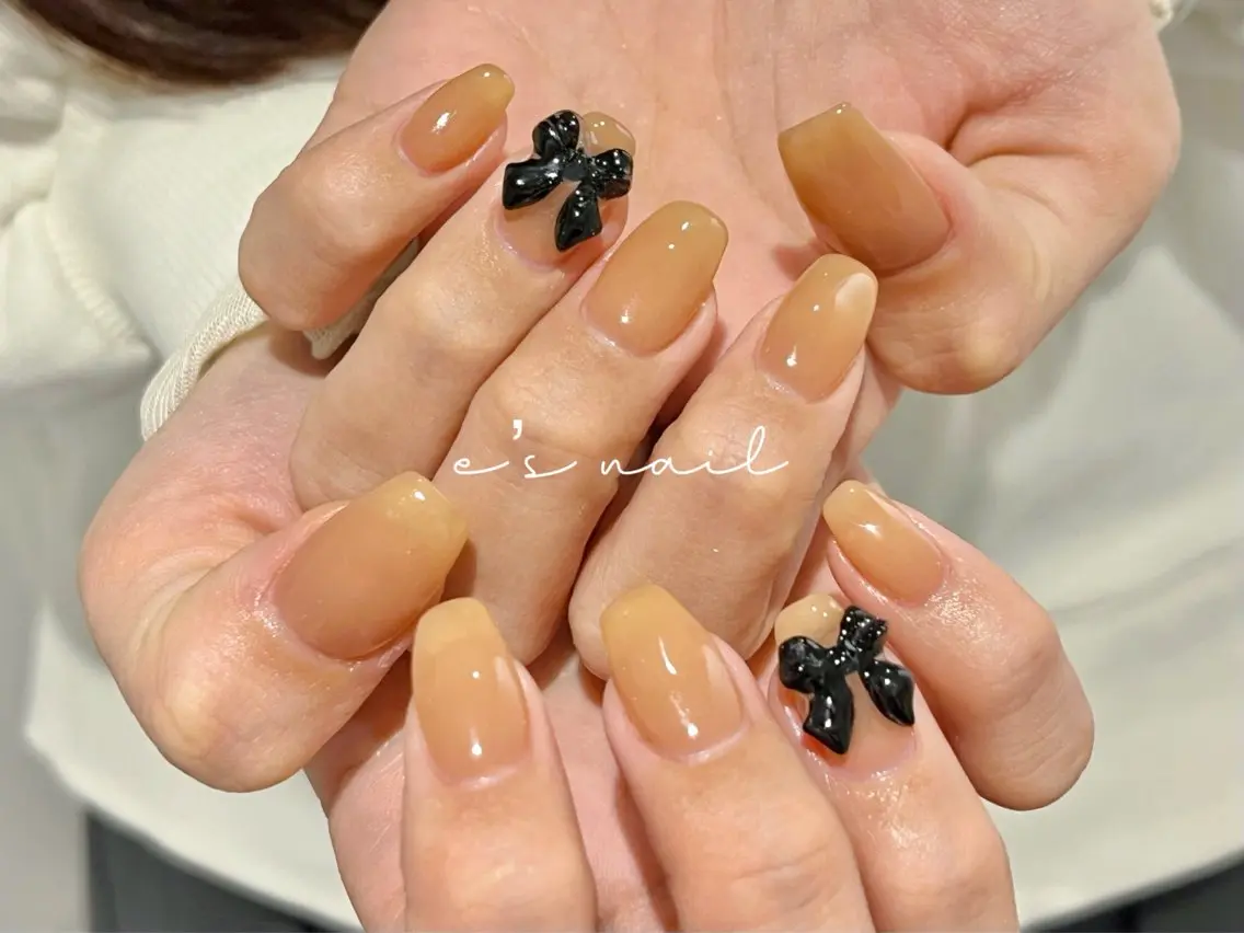 ネイル e’s nail Lumièreのネイルデザイン