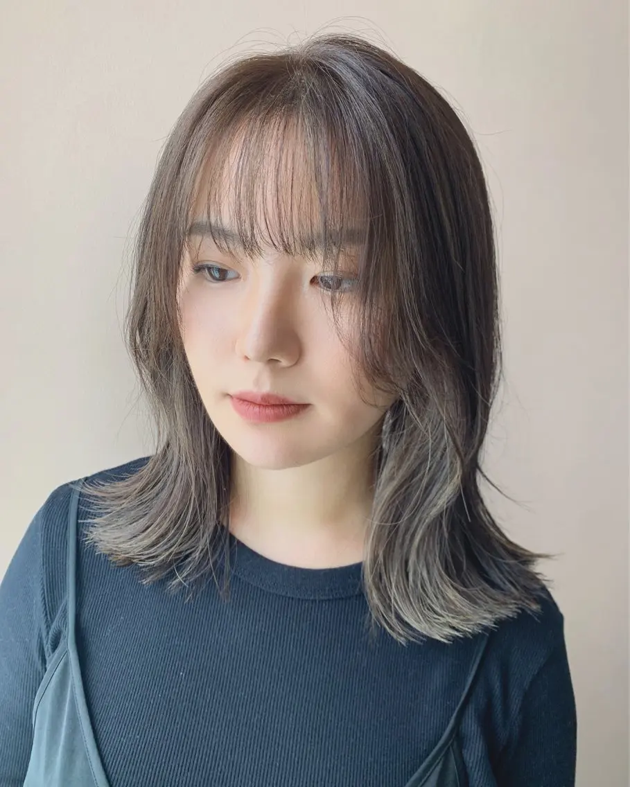ロング カラー ベージュカラー 透明感カラー ハイライトカラー ハイライト カット ヘアカラー トリートメント hubhair レイヤー/透明感のヘアスタイル