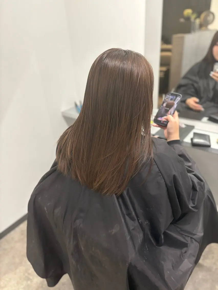 セミロング ヘアカラー ENVY Rikoのヘアスタイル