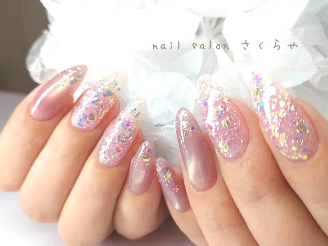 【チップでの長さだし約1cm×10本込】❤マグ×ホロのキラキラデザイン❤【オフなし/撮影モデル】の写真
