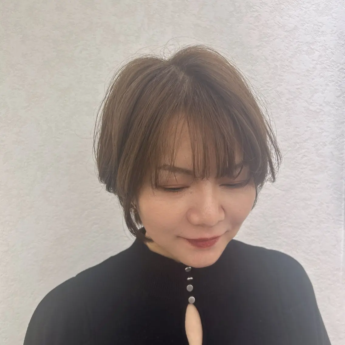 ショート ヘアカラー 長屋 裕大のヘアスタイル