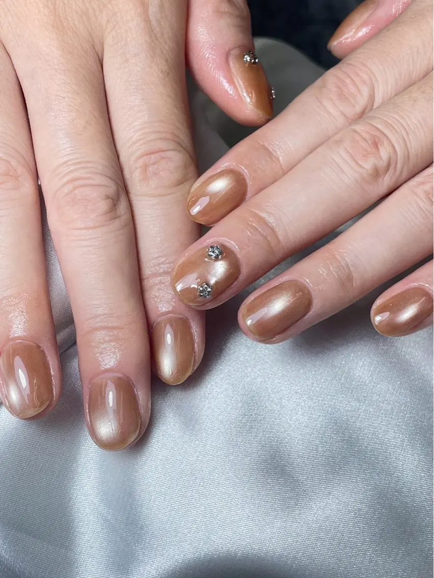 ネイル ブラウン チークネイル 桜ネイル 長さ出し フットネイル ハンドネイル XIINH NAIL SALONのネイルデザイン