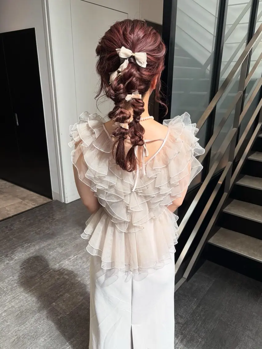 ロング ヘアアレンジ 結婚式・ブライダル mao | 柔らか艶カラー🫧のヘアスタイル