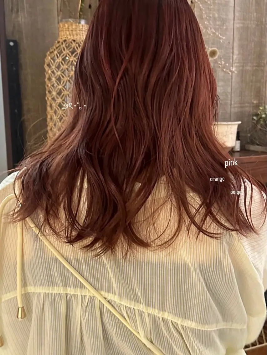 セミロング カラー 暖色カラー/レイヤー 🌙 オノユリカのヘアスタイル
