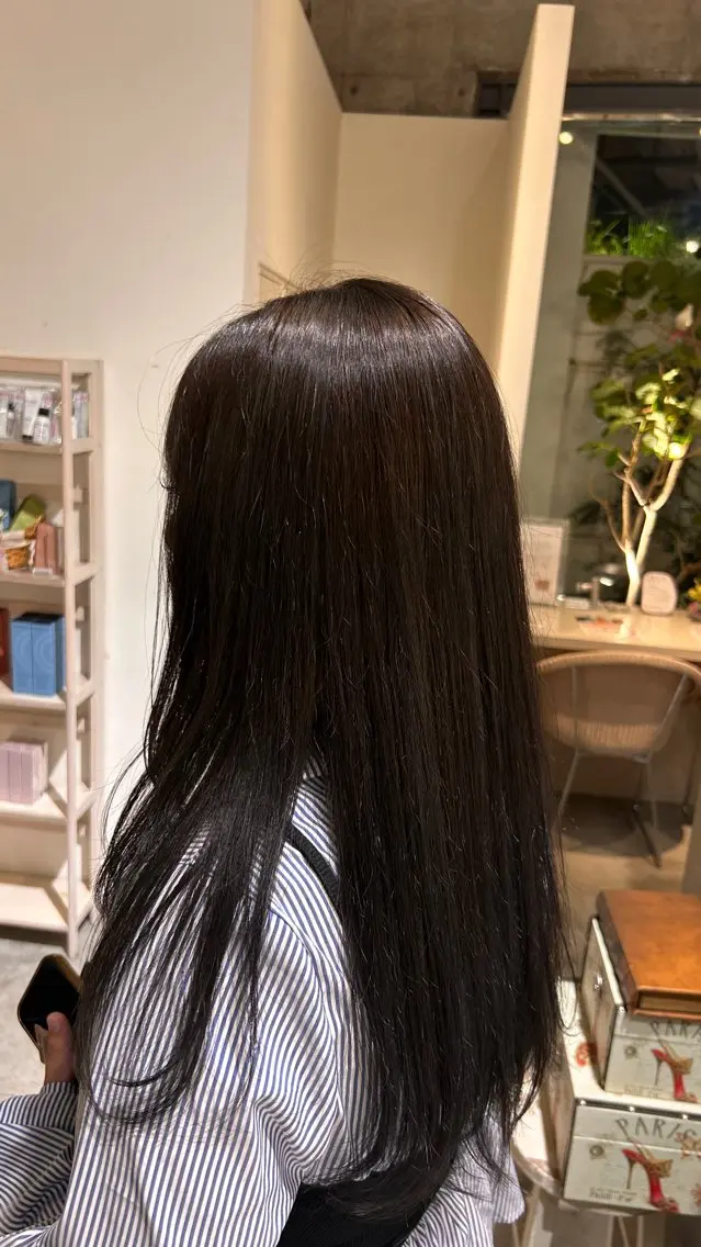 ロング カラー レイヤーカット トリートメント 可信 麗菜のヘアスタイル