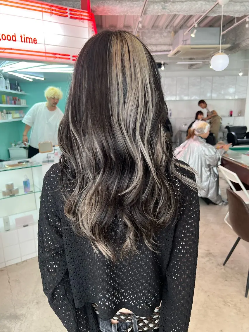 セミロング ヘアカラー トリートメント 💥ウルフカット デザインあんな💥のヘアスタイル
