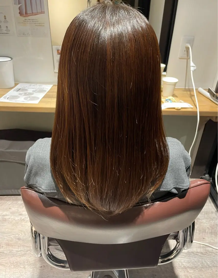 カラー SOL Matsumuraのヘアスタイル