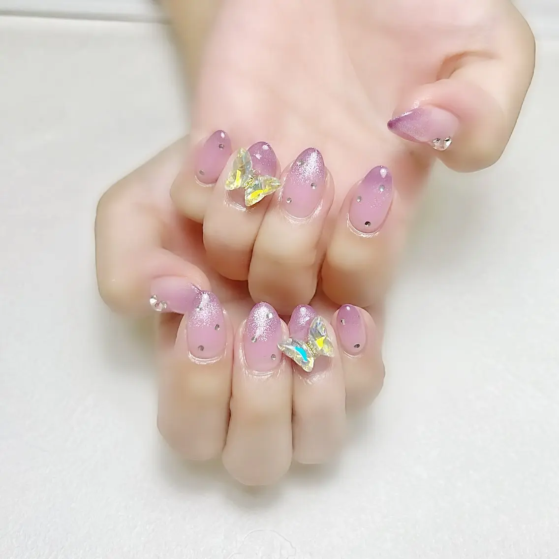 ネイル チークネイル マグネットネイル ピンク ワンホンネイル rouse nail RISATOのネイルデザイン