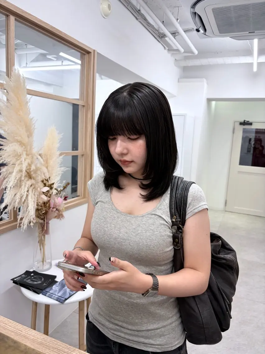 ミディアム カラー グレージュ カット ヘアカラー レイヤー透明感カラー /gima🌱のヘアスタイル