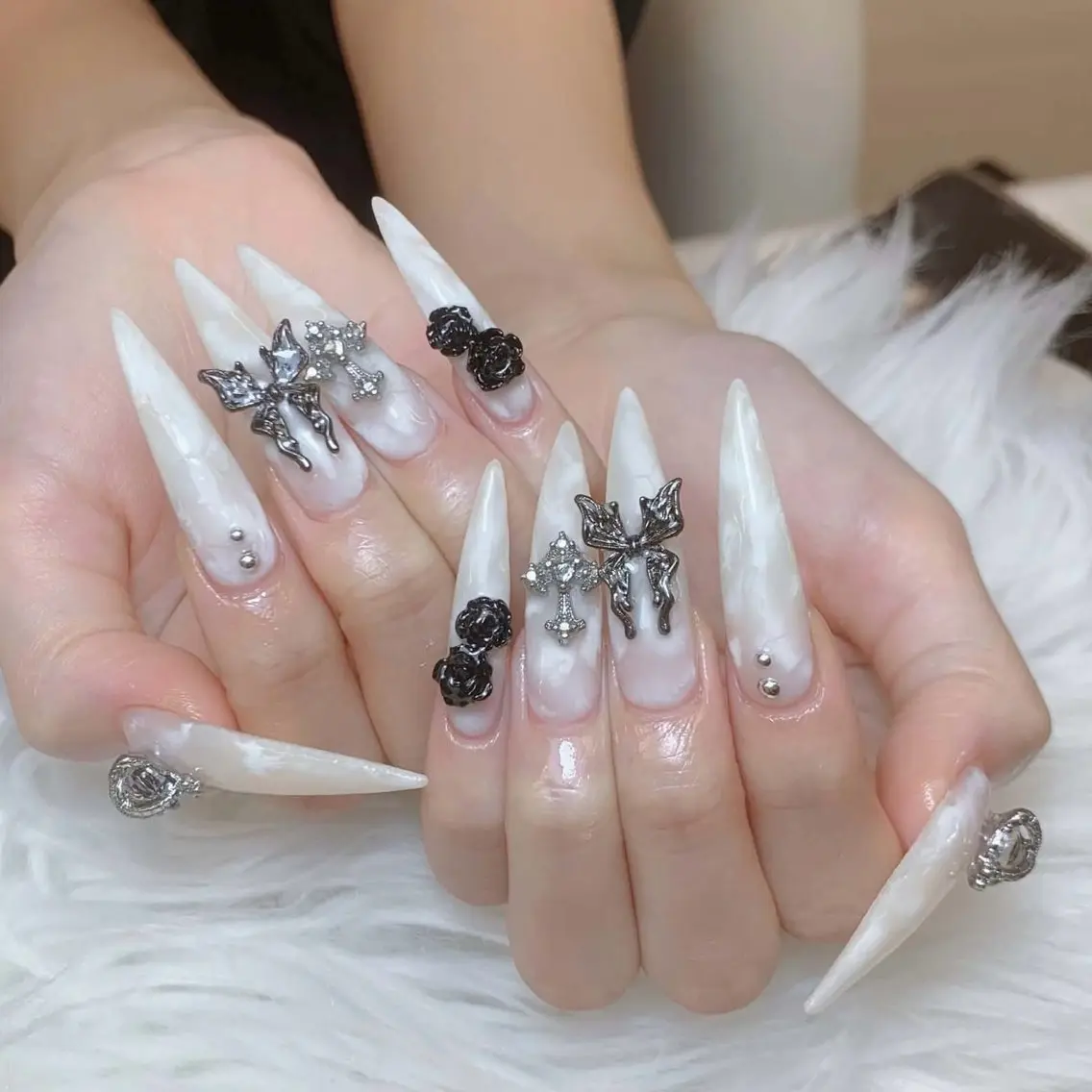 ネイル ハンドネイル ハンドケア Anh Nail 歌舞伎町のネイルデザイン