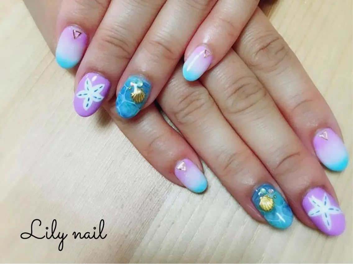 ネイル べっ甲ネイル ブルー ボルドー グラデーション ニュアンスネイル Tink 横浜のネイルデザイン