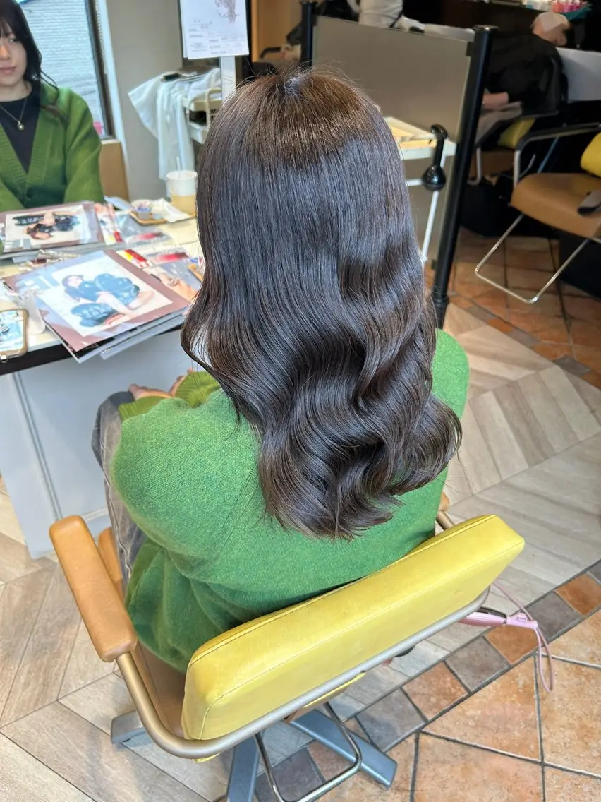 ミディアム 板垣 まいのヘアスタイル