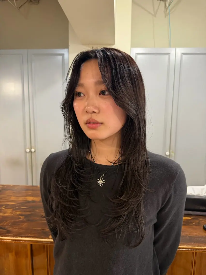 ミディアム カラー カット ヘアカラー トリートメント 🤩噂のMr.髪ポジ ティブ®️yu🤩のヘアスタイル