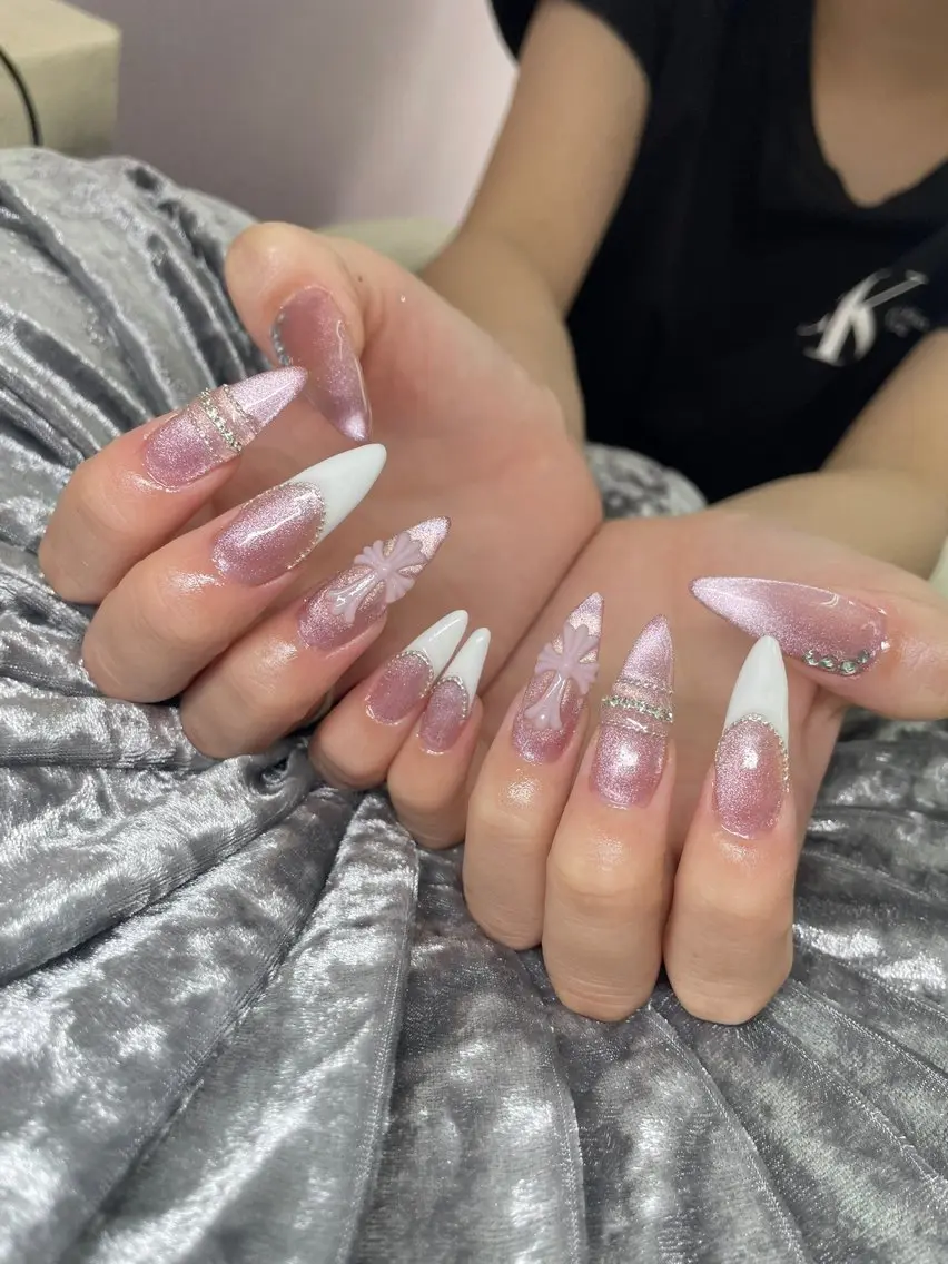 ネイル ハンドネイル Mumu眉毛,ネイル モデル募集中🪄のネイルデザイン