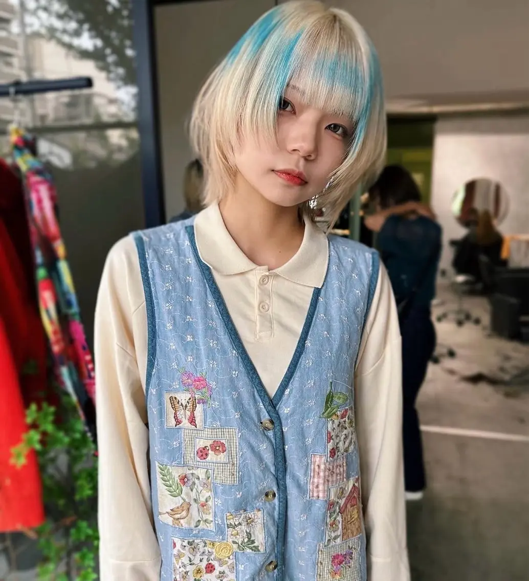 ショート ヘアカラー ブリーチモデル🐶 ／文屋 颯のヘアスタイル