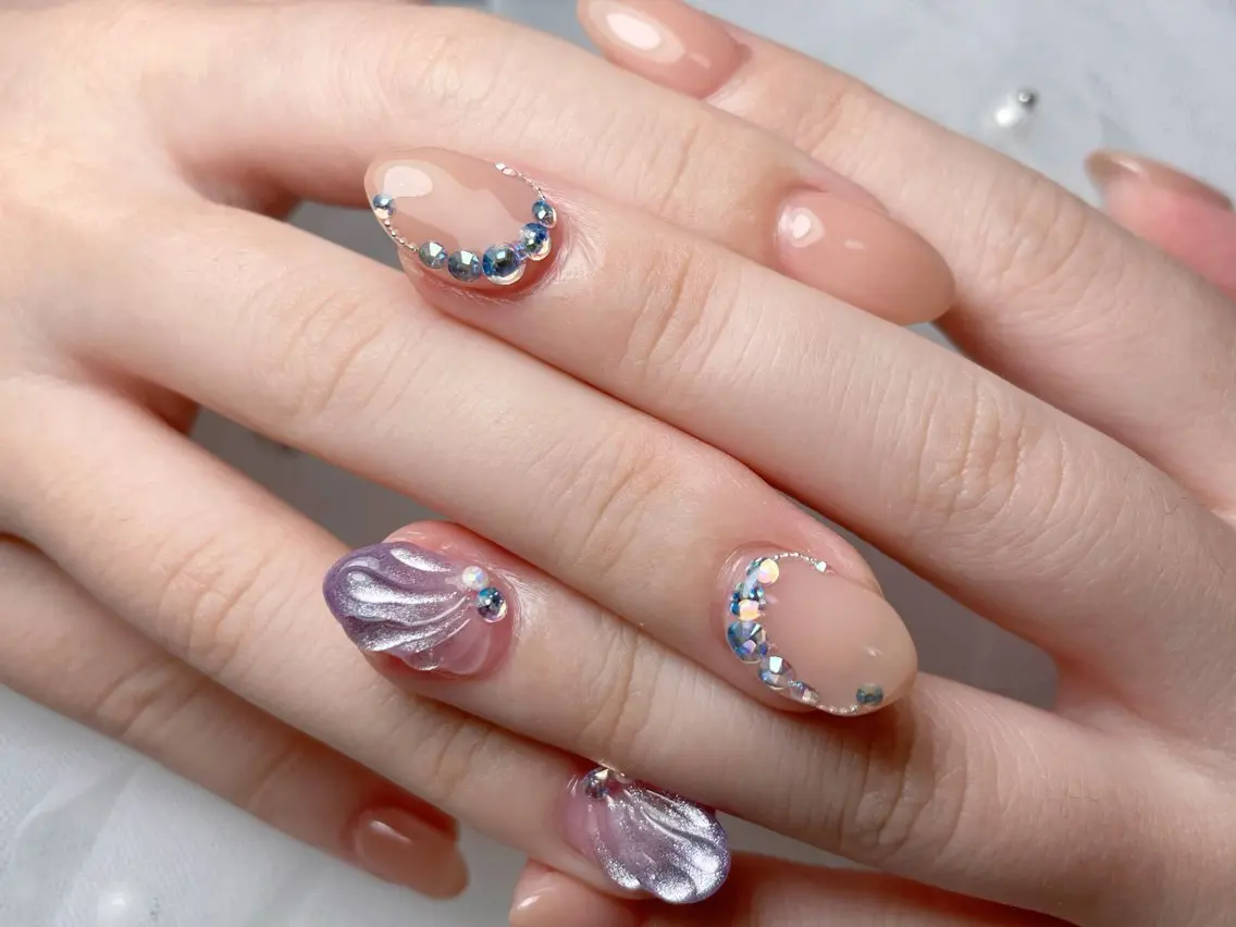 ネイル LUNE 銀座 Erikaのネイルデザイン