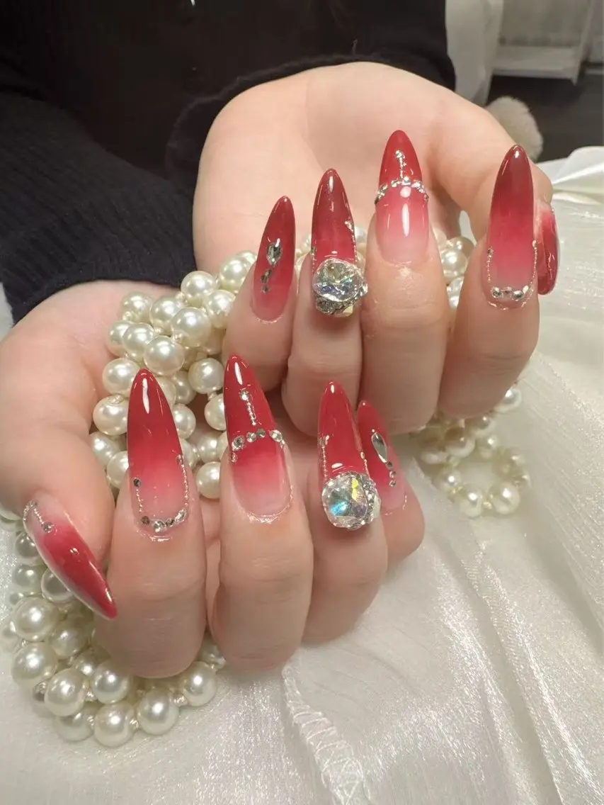 ネイル ENsalon akiのネイルデザイン