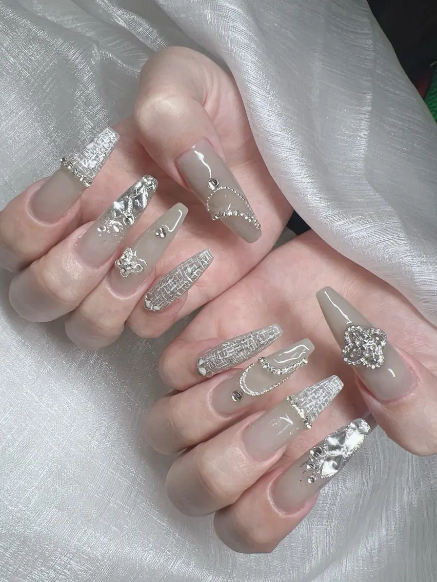 ネイル ハンドネイル Lee Nails チップ長さだし専門店のネイルデザイン