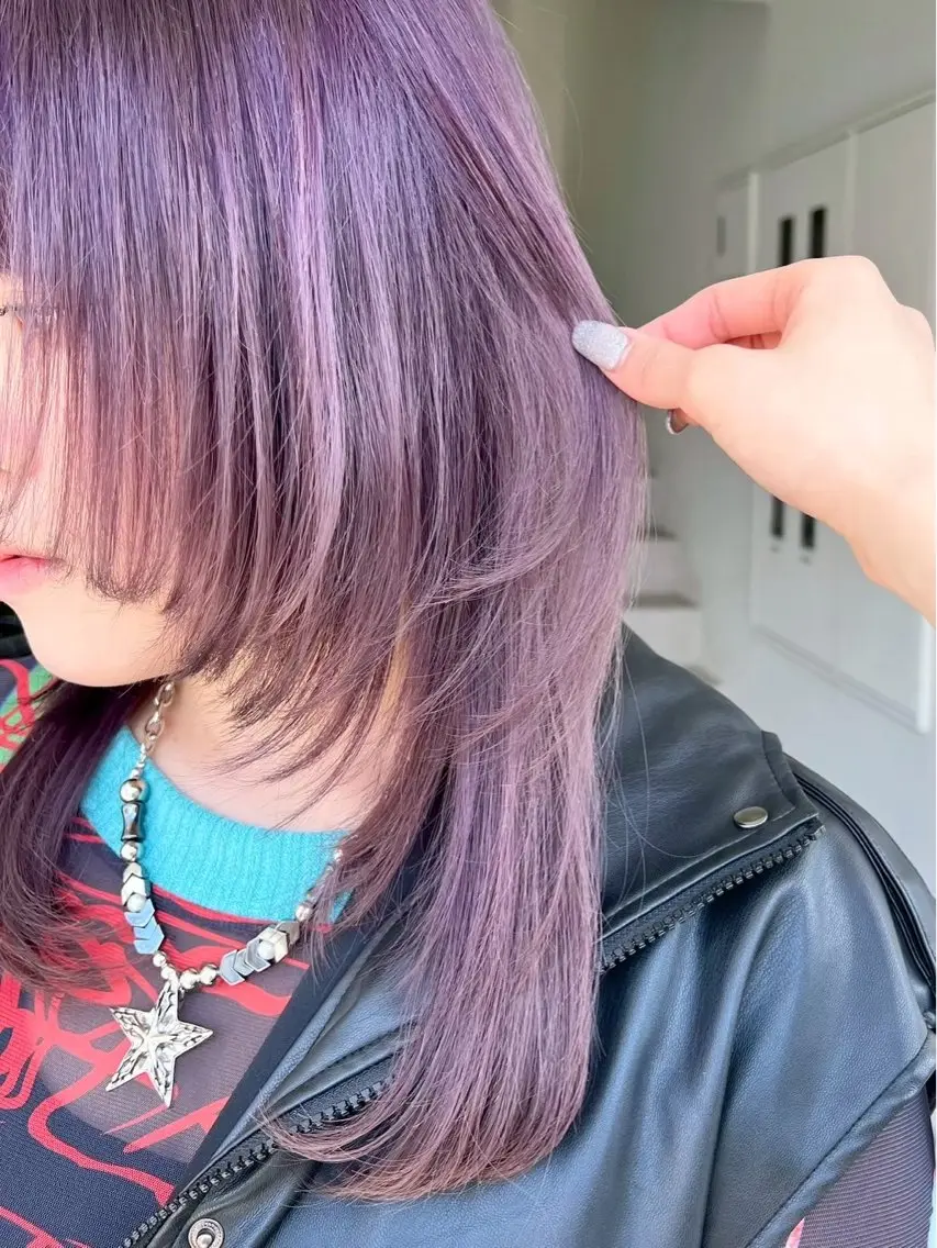 セミロング LUCK rizunaのヘアスタイル