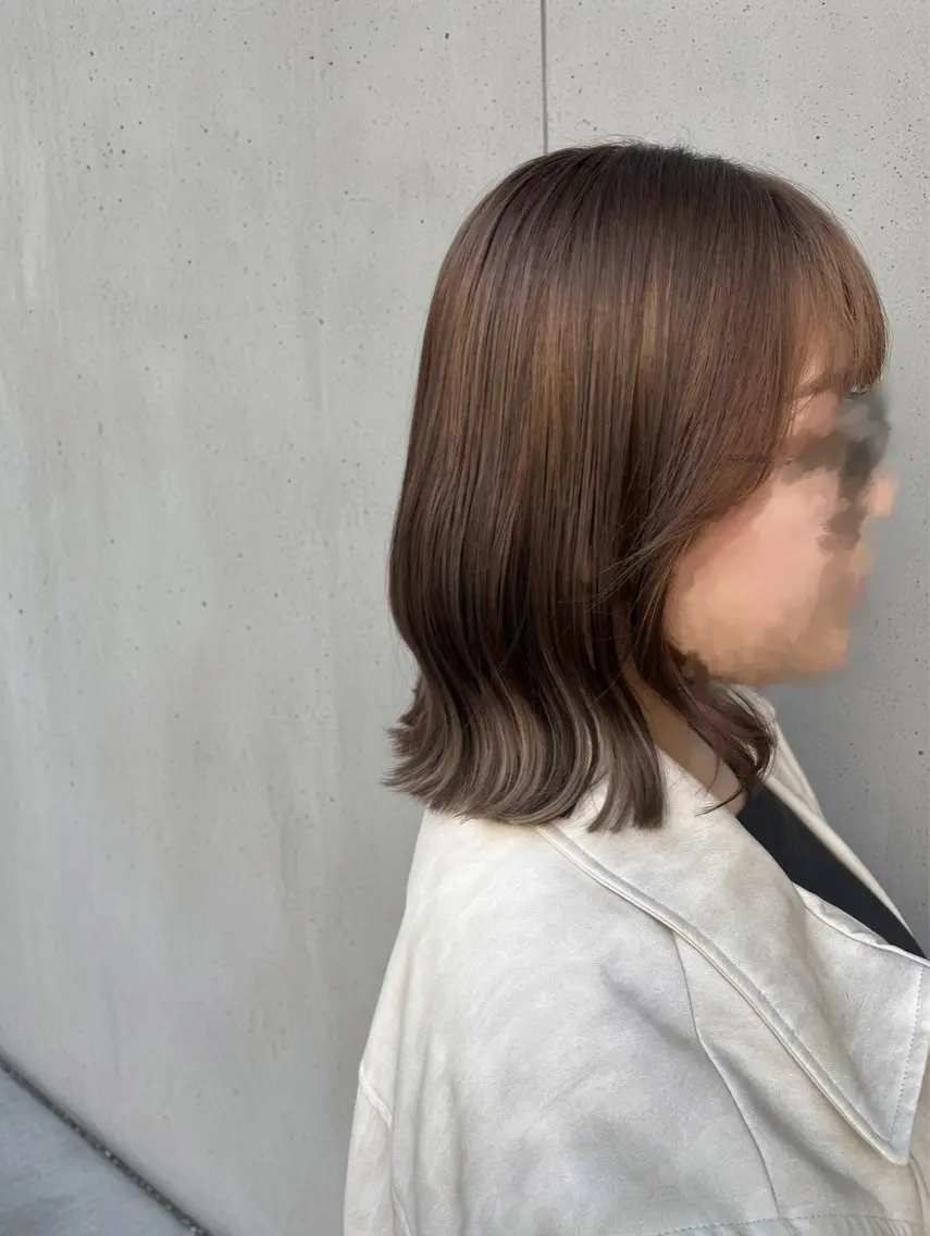 ミディアム カラー カット ヘアカラー トリートメント ヘッドスパ AO Iのヘアスタイル