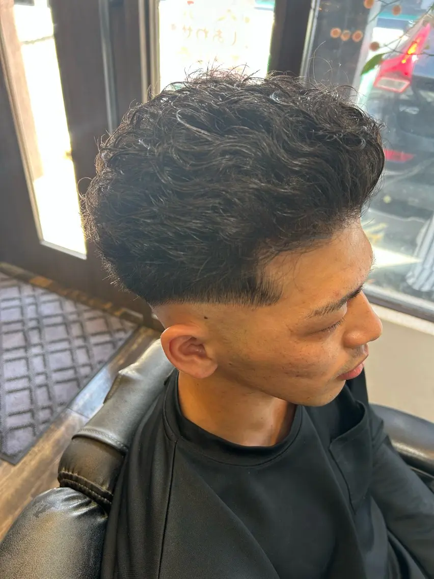 ショート パーマ メンズ カット RYOMA (リョーマ)のヘアスタイル